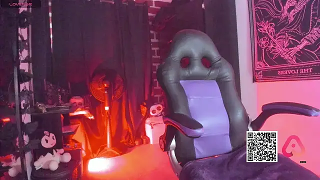 Snapshot of Katyuska_Sg1 chatting on September 2025 06:46:01 PM Katyuska Sg1 online show from September 2025 06:46:01 PM