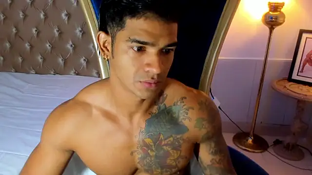 antonio  444 online show from November 2025 11:43:02 AM