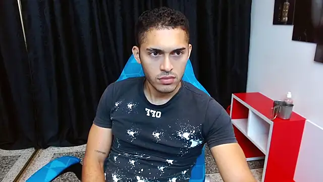 Derek Storm  online show from December 2025 12:35:02 PM