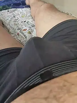 Snapshot of ScuffingBungalow chatting on October 2025 07:15:02 PM ScuffingBungalow online show from October 2025 07:15:02 PM