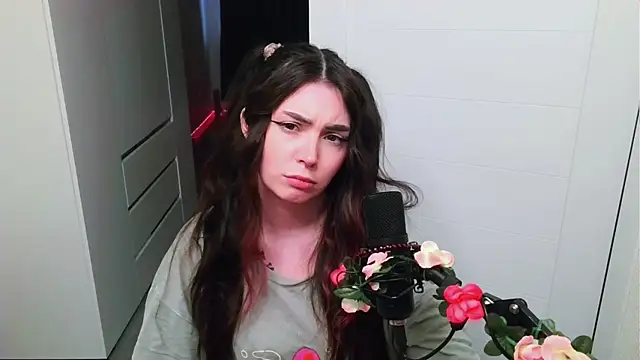 peachyness online show from May 2026 02:19:02 AM