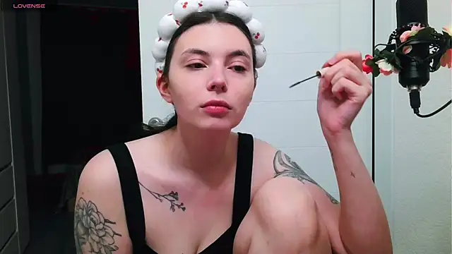 peachyness online show from May 2026 09:57:01 PM