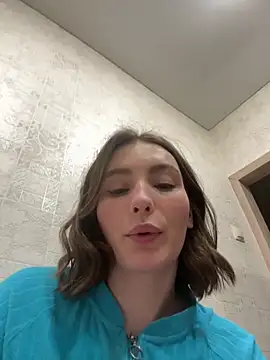 ZariaFlame online show from March 2026 11:04:02 PM