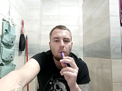 Vladyslav30 online show from April 2026 11:13:02 PM