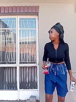 Snapshot of GoldSnowXxX chatting on October 2025 02:06:02 PM GoldSnowXxX online show from October 2025 02:06:02 PM