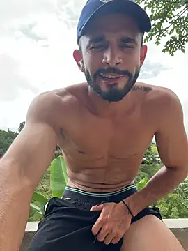 Jacksonfranco online show from May 2026 07:09:02 PM