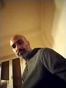 Snapshot of Bohhhhrm chatting on February 2026 04:09:01 AM Bohhhhrm online show from February 2026 04:09:01 AM