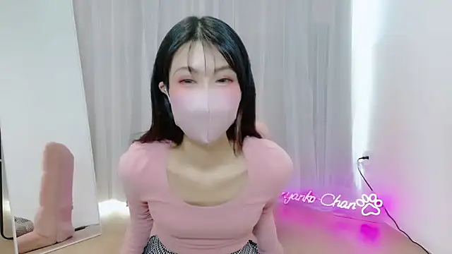 Snapshot of -Nyanko-chan- chatting on December 2025 12:17:02 AM -Nyanko-chan- online show from December 2025 12:17:02 AM