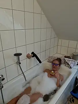 HotWifeLyn68 online show from February 2026 11:41:01 AM