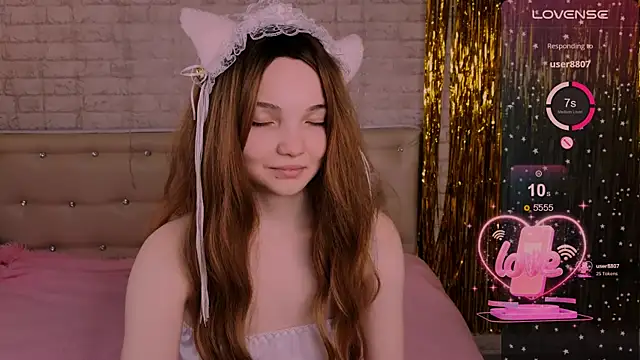 Snapshot of AnimeAlica18 chatting on March 2026 03:33:02 AM AnimeAlica18 online show from March 2026 03:33:02 AM