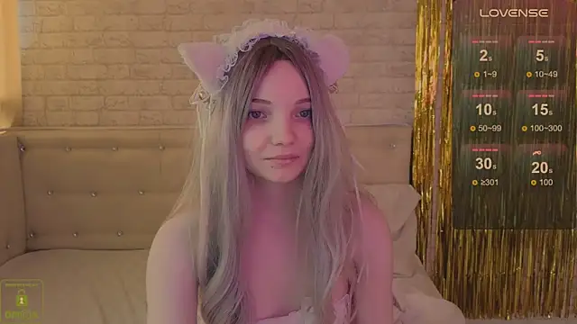 Snapshot of AnimeAlica18 chatting on May 2026 03:34:01 AM AnimeAlica18 online show from May 2026 03:34:01 AM