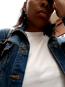 Snapshot of Flacidas chatting on September 2025 07:24:02 AM Flacidas online show from September 2025 07:24:02 AM