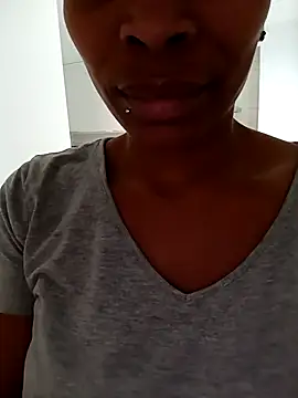 Snapshot of Flacidas chatting on October 2025 09:10:01 AM Flacidas online show from October 2025 09:10:01 AM