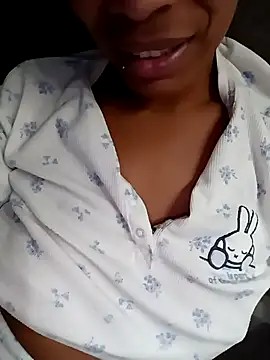 Snapshot of Flacidas chatting on November 2025 09:57:02 PM Flacidas online show from November 2025 09:57:02 PM