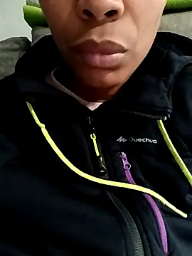 Snapshot of Flacidas chatting on November 2025 09:13:02 PM Flacidas online show from November 2025 09:13:02 PM