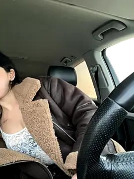 Snapshot of MiraReach chatting on October 2025 01:24:02 AM MiraReach online show from October 2025 01:24:02 AM