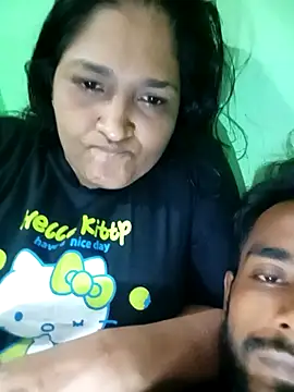 Hotty-couple063 online show from September 2025 05:49:01 PM