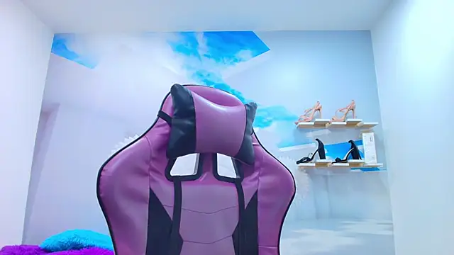 ESMERALDA-BLUE online show from September 2025 08:31:02 PM