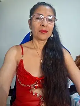 Natasha 50 online show from April 2026 07:11:02 PM