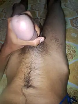 Snapshot of loveblzz chatting on October 2025 07:45:02 PM loveblzz online show from October 2025 07:45:02 PM