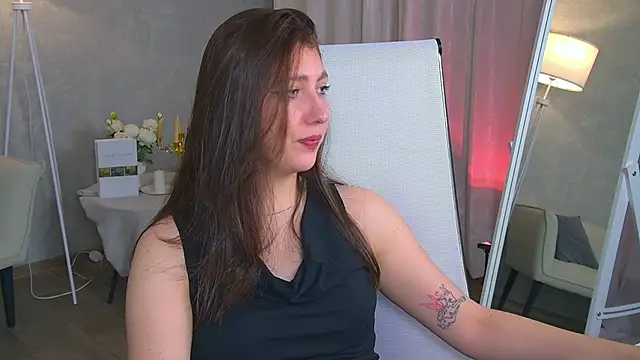 Mary Miiller online show from November 2025 10:20:01 AM