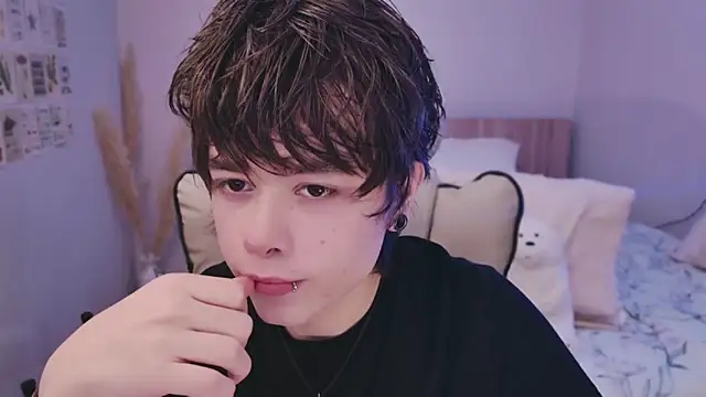 Snapshot of PaulTexx chatting on October 2025 06:59:01 PM PaulTexx online show from October 2025 06:59:01 PM