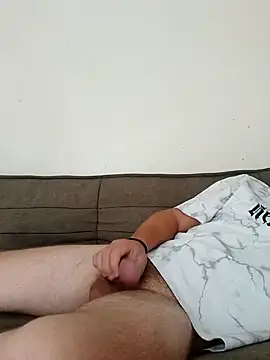 Snapshot of Makis09 chatting on October 2025 09:07:02 AM Makis09 online show from October 2025 09:07:02 AM