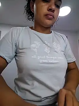Snapshot of Eimy-04 chatting on June 2026 08:13:02 PM Eimy-04 online show from June 2026 08:13:02 PM