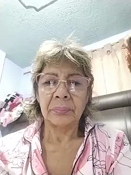 OliviaMorris1 online show from May 2026 11:27:02 AM