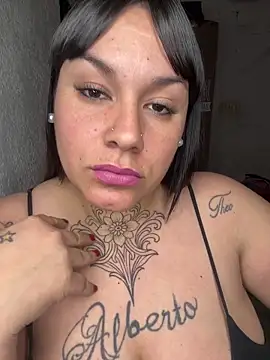 Snapshot of valen1891 chatting on October 2025 01:12:02 AM valen1891 online show from October 2025 01:12:02 AM