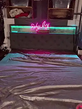 Shy Ivy online show from October 2025 08:20:02 PM