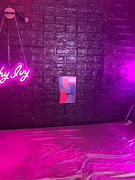 Shy Ivy online show from November 2025 10:53:02 PM