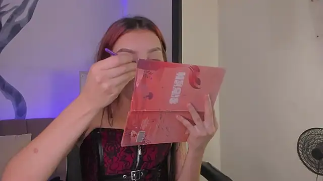 CleoWhite online show from February 2026 09:30:01 PM