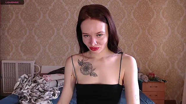 Kitkaat00 online show from September 2025 01:01:01 PM