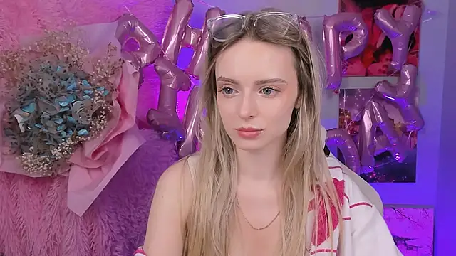 JuliaBrewwer online show from September 2025 12:05:01 PM