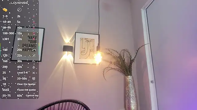 Snapshot of dulce_fiore07 chatting on October 2025 01:07:01 PM dulce fiore07 online show from October 2025 01:07:01 PM