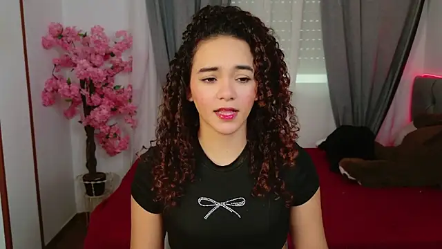 Snapshot of Taylor_Tina chatting on October 2025 08:57:01 AM Taylor Tina online show from October 2025 08:57:01 AM