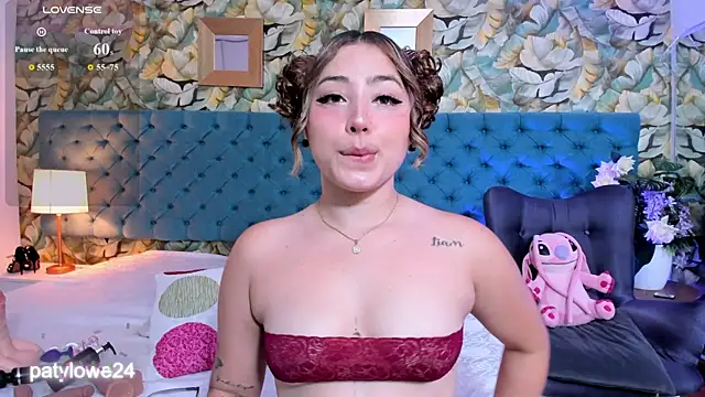 Snapshot of PatyLawrence chatting on May 2026 05:03:02 AM PatyLawrence online show from May 2026 05:03:02 AM