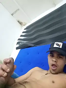 Snapshot of jhoi95 chatting on September 2025 01:17:01 AM jhoi95 online show from September 2025 01:17:01 AM