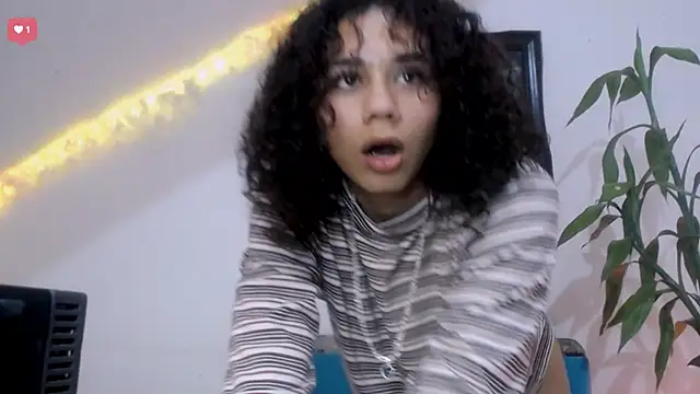 Snapshot of Nocturnawitch chatting on September 2025 04:02:02 AM Nocturnawitch online show from September 2025 04:02:02 AM