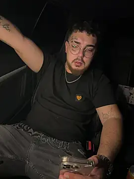 Snapshot of MrSavagexx chatting on February 2026 05:50:01 PM MrSavagexx online show from February 2026 05:50:01 PM