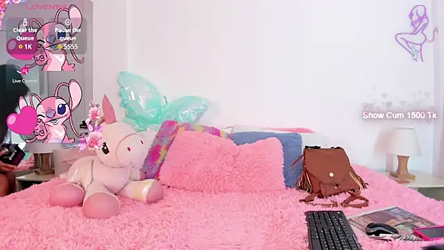 Snapshot of Ariana-Fernandez chatting on September 2025 12:42:02 PM Ariana-Fernandez online show from September 2025 12:42:02 PM