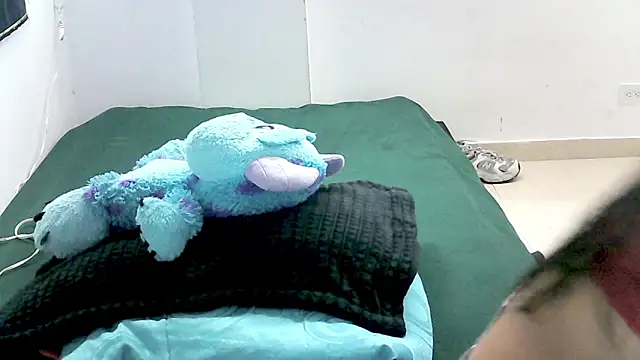 Melodyqueen  online show from November 2025 05:18:02 AM