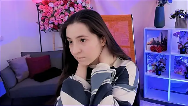 Snapshot of VirtuallVoyant chatting on February 2026 07:36:01 AM VirtuallVoyant online show from February 2026 07:36:01 AM