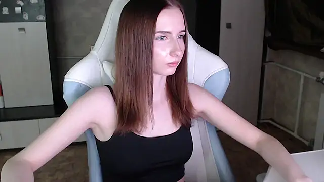 Snapshot of Cutti_Crystal chatting on November 2025 11:43:02 AM Cutti Crystal online show from November 2025 11:43:02 AM