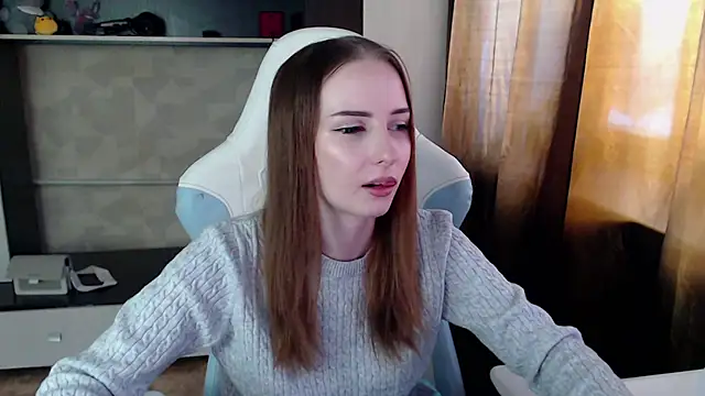 Snapshot of Cutti_Crystal chatting on February 2026 04:29:02 AM Cutti Crystal online show from February 2026 04:29:02 AM