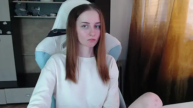 Cutti Crystal online show from March 2026 03:12:01 AM