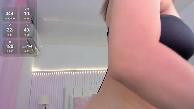 Snapshot of Alissa_piee chatting on September 2025 12:56:02 AM Alissa piee online show from September 2025 12:56:02 AM