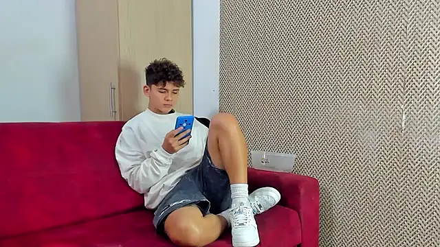 willy sexxx18 online show from March 2026 07:30:01 PM