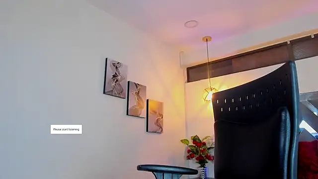 Snapshot of Rossi_ss1 chatting on September 2025 03:28:01 AM Rossi ss1 online show from September 2025 03:28:01 AM